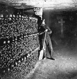 A mannequin in the catacombs (1860)