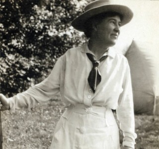 Willa Cather in New Hampshire in 1917.
