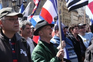 Le Pen supporters, place de l'Opéra