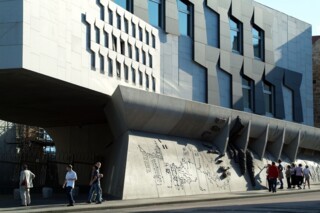 The Canongate Wall outside the Scottish Parliament building, Edinburgh. (Peter Titmuss/Alamy)