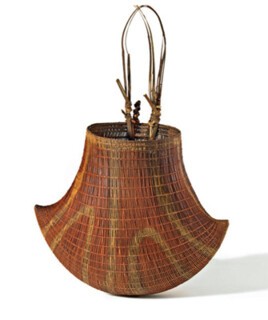 Bicornual basket of woven cane, from Queensland (early 1900s)