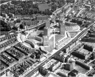Cranbrook Estate in 1965, with Victoria Park to the north and Roman Road to the south.