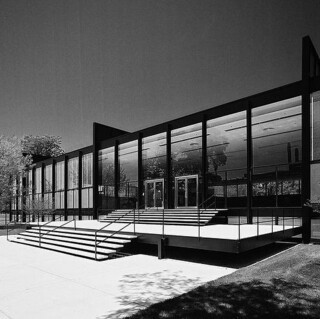 Crown Hall, IIT campus, Chicago (1956).