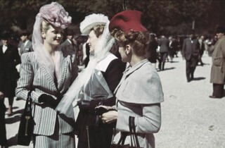 André Zucca, ‘French women at the races’ (1943)