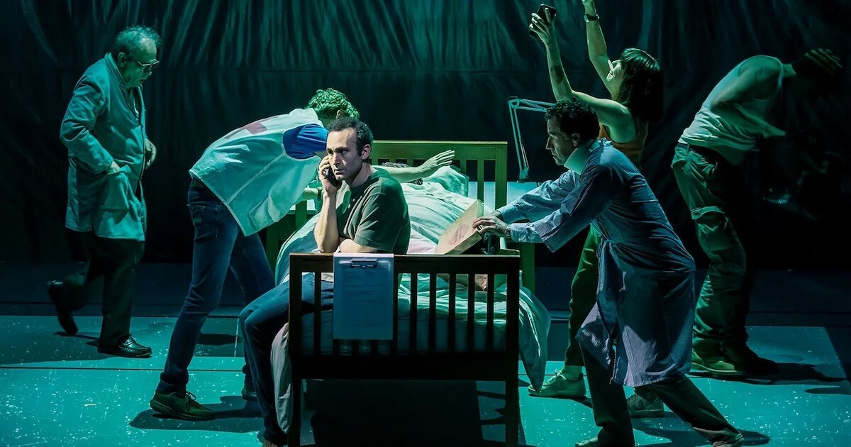 Sam Kinch Sam Kinchin-Smith | At the National Theatre