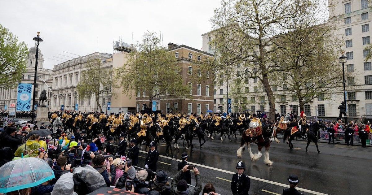 Iain Sinclair | The weather in London abdicates · LRB 2 June 2023 - Vimarsana News